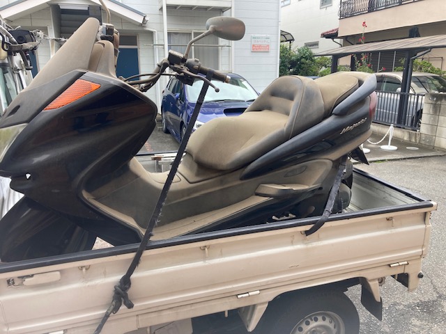 7月6日に埼玉県入間市でマジェスティを回収処分、廃車しました。